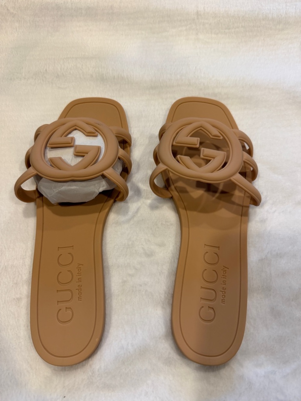 Gucci Nude  Interlocking G Rubber Slide Sandals